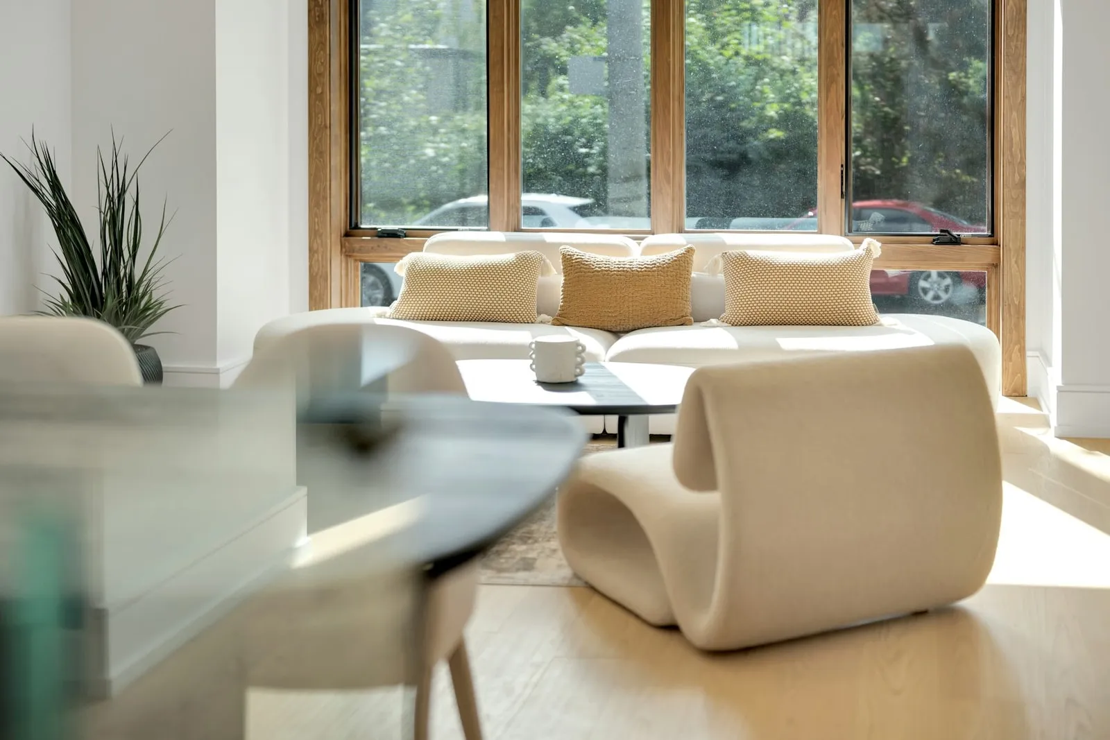 Full design renovation package for HDB resale flats by Home Reno